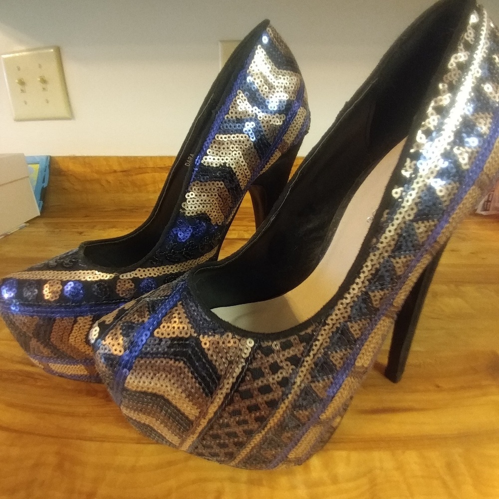 Shoedazzle Blue Sequin Stiletto Size 8